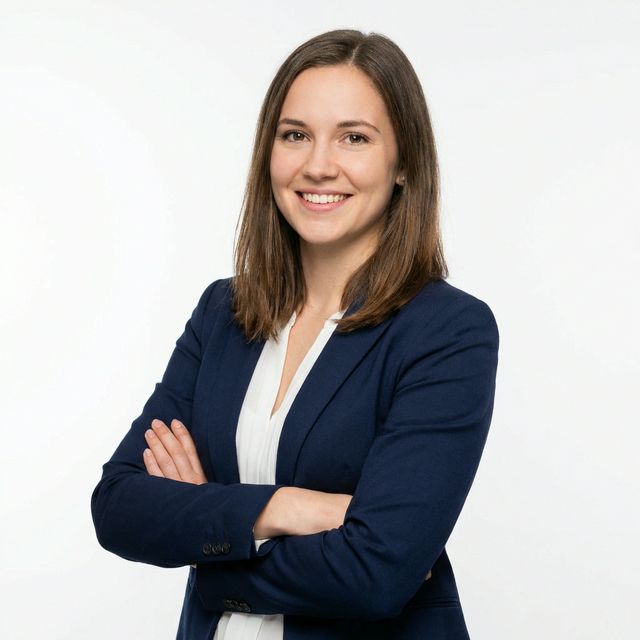 Monica - Project Manager